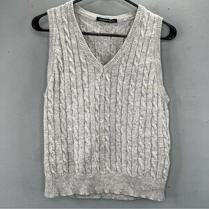 Brandy Melville Gray Cable Knit Sleeveless Sweater Vest